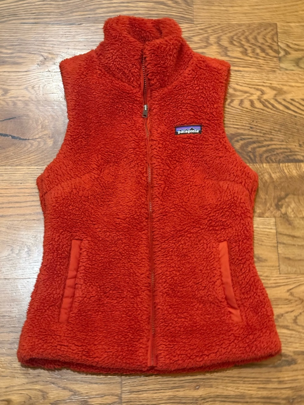 Patagonia. Los Gatos Full-Zip Vest. Red. Size XS.